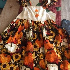Fall dress size 4 perfect for a girl :)